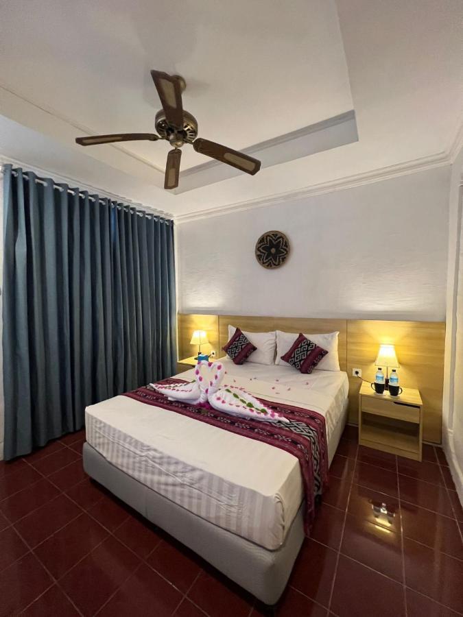 Seaside Hotel Гили Траванган Экстерьер фото